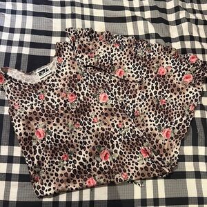 gorgeous vintage leopard and rose print midi dress!! 🐆